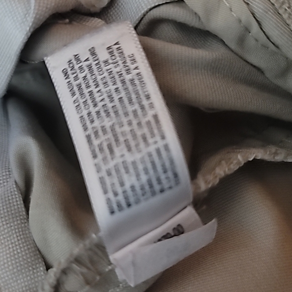 Gap Mens Classic Casual Shorts Size 8 In Khaki - Picture 9 of 9